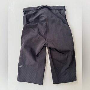 Lululemon SenseKnit Running High-Rise Short 10" - Size 2